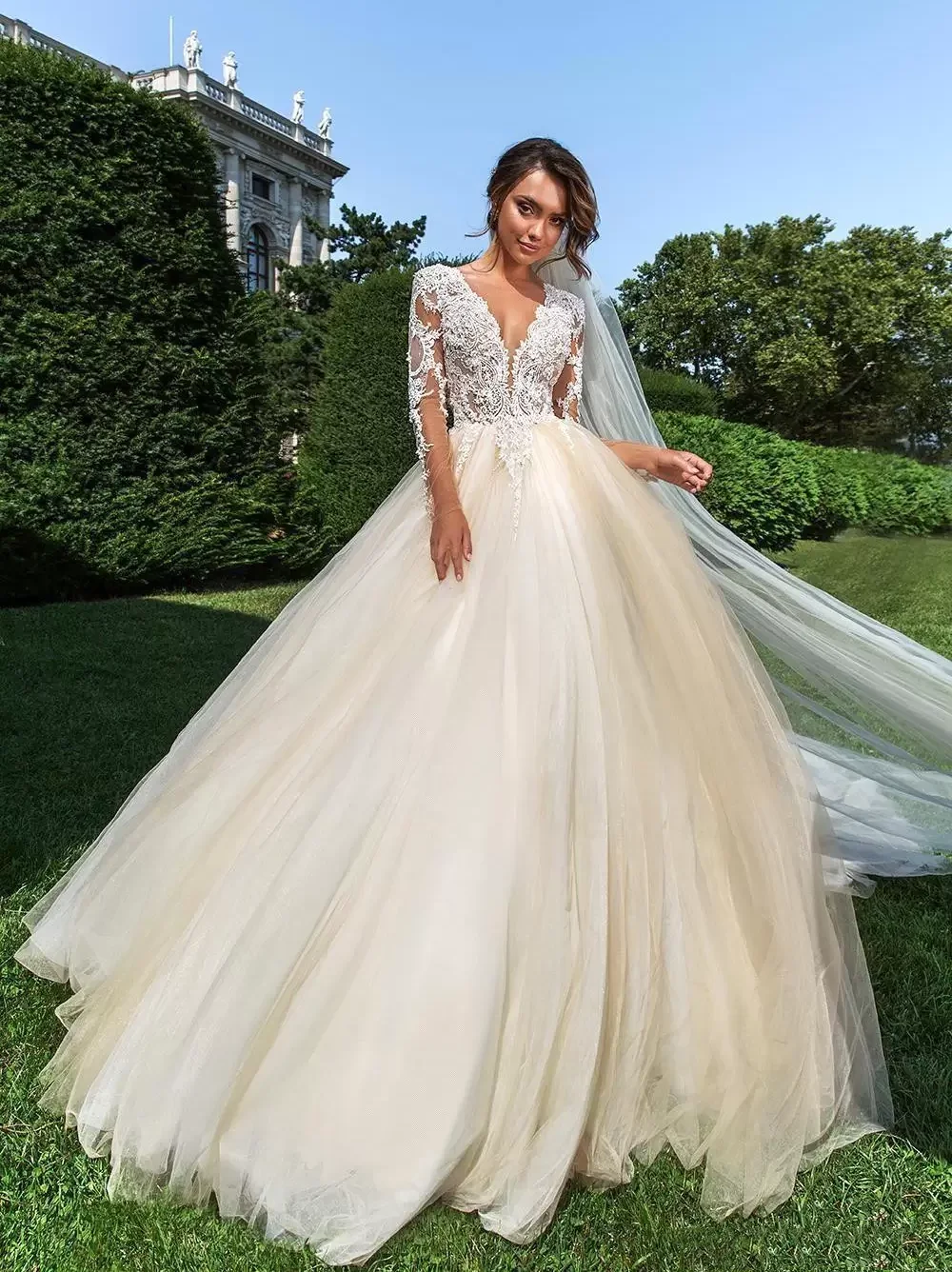 Рисунок 3 - Элегантное кружевное свадебное