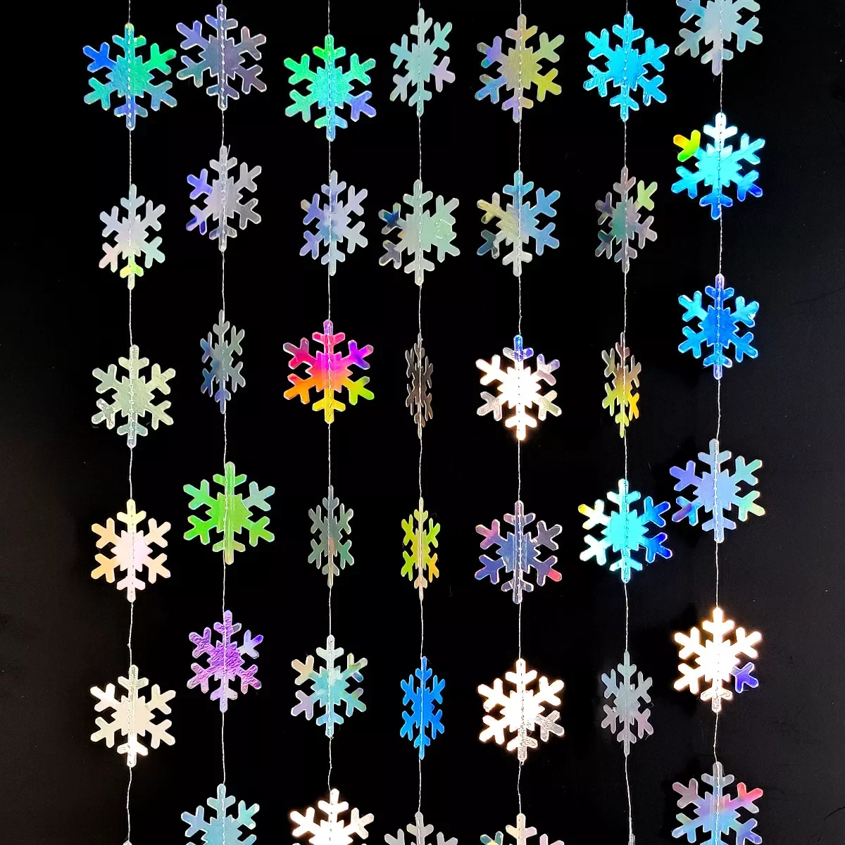 

Artificial Snowflakes Paper Garland Party Ornaments Christmas Decorations for Home Winter Wonderland Party Decorations