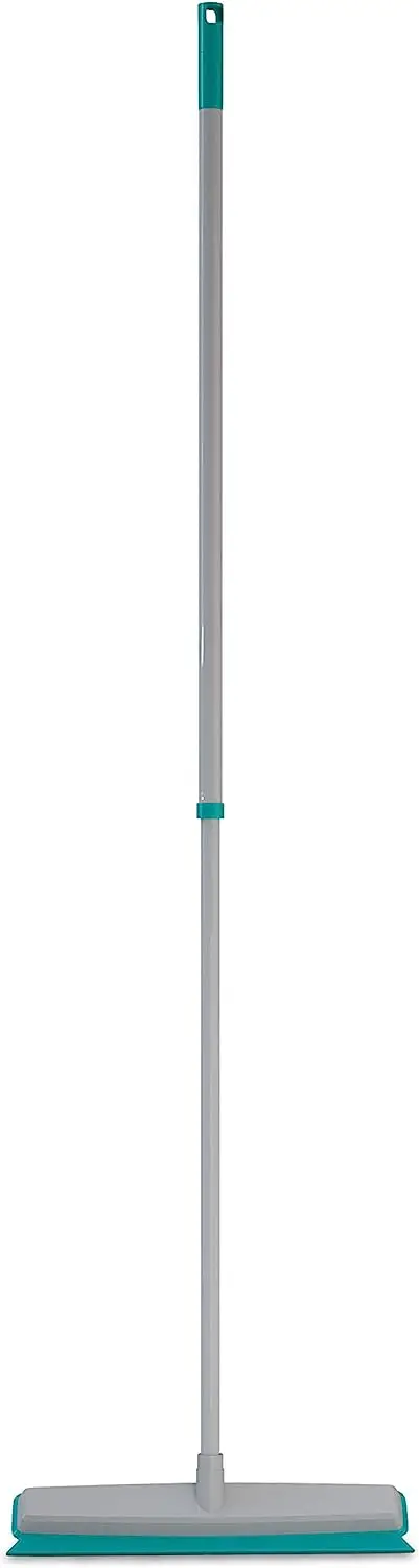 

Vassoura emborrachada Multiuso 2 em 1 (Varre pelos até mesmo de carpetes e tapetes) FLP6132