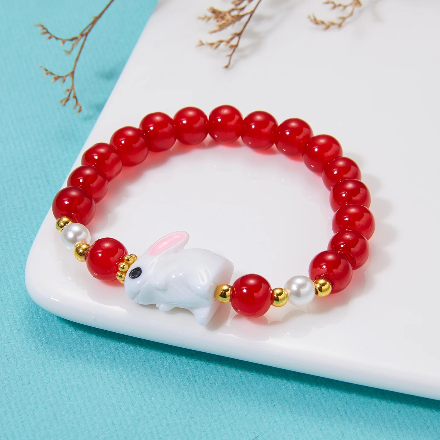 

2023 Cute White Rabbit Bracelet for Women Delicate Chinese Style Vintage Stretch Red Beaded Bracelet Lucky Girl Party Jewelry