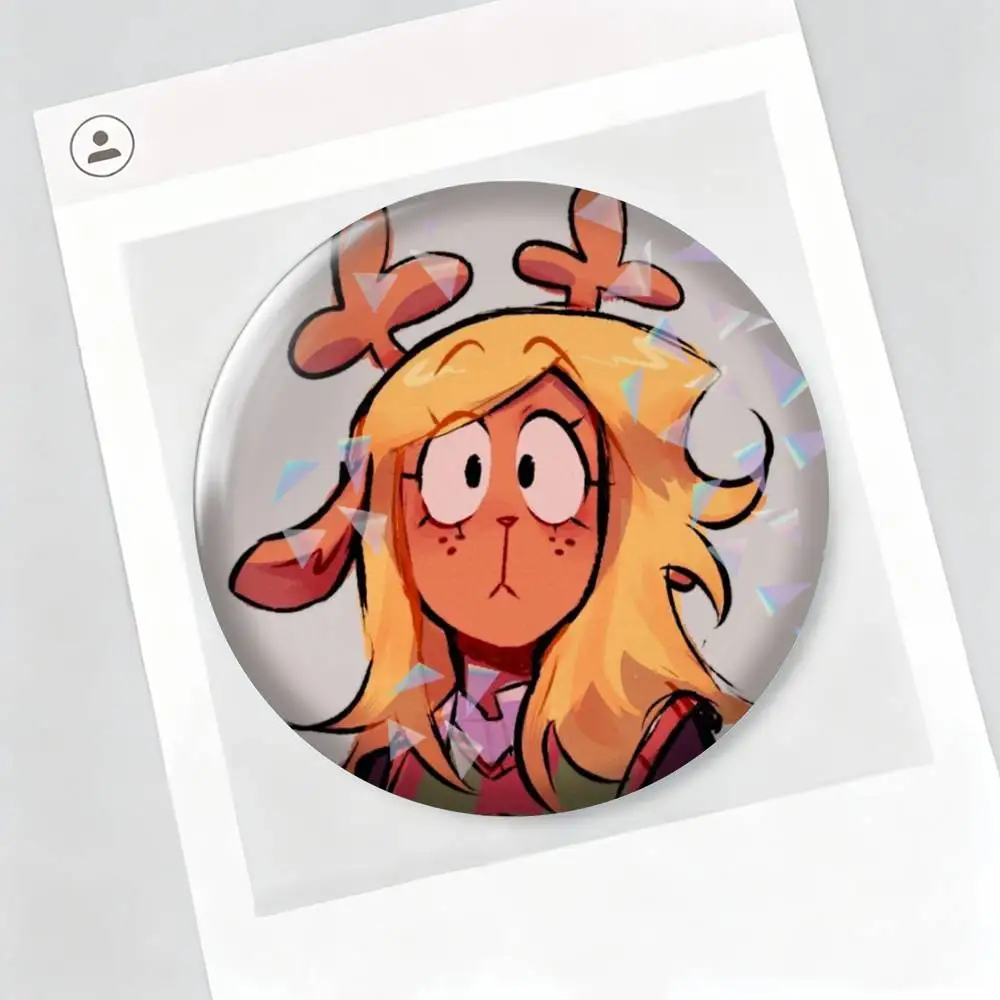 Фото Металлическая декоративная брошь Noelle Holiday-y Deltarune Susie для рюкзаков, одежды, курток, аксессуаров, сувенир. №3