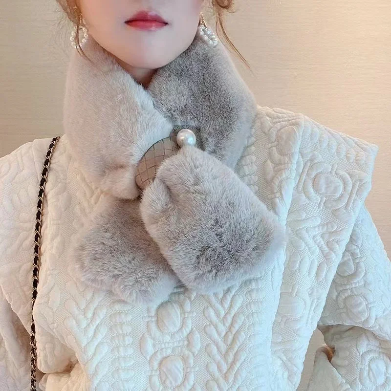 

Winter Scarf Woman Cute Girl Versatile Student Plush Scarf Faux Fur Fashion Pearl Button Scarves Foulard Femme Luxe Marque