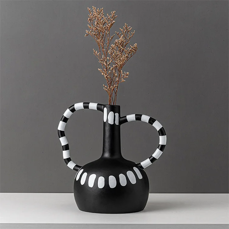 

Creative ceramic vase Black and white spots Wave point Flower arrangement Abstract handicraft ornaments Home Decoration