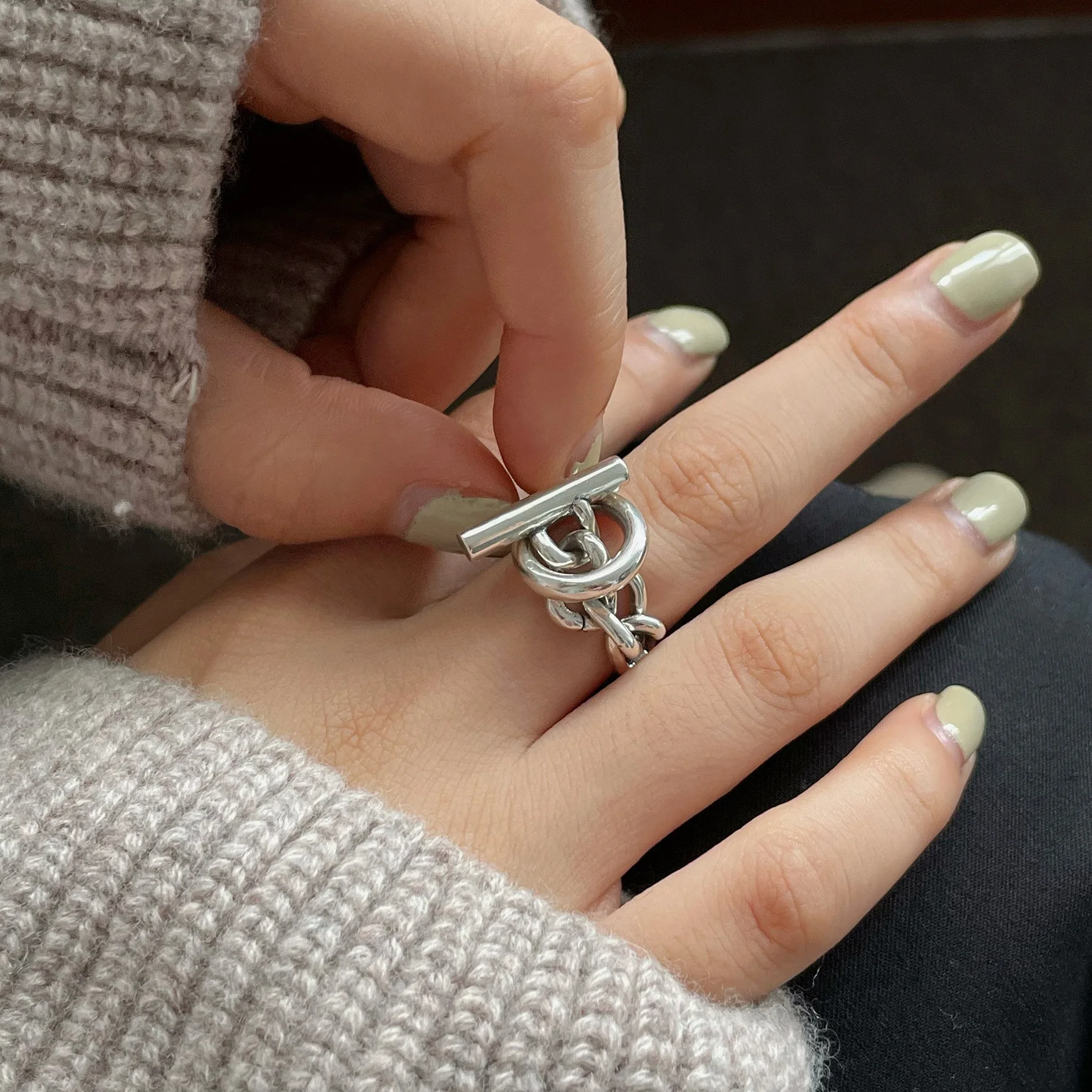 

Punk Creative Design OT Clasp Chain Rings Ins Chic Silver Color Finger Ring for Women Girls