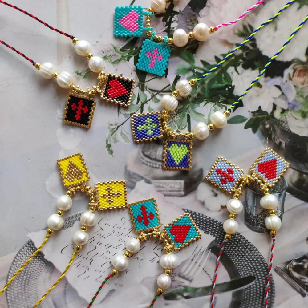 

Natural Freshwater Pearl Beaded Handmade Rope Chain Necklaces for Women Teen Girls Gift Boho Cross Heart Charm Pendant Necklace