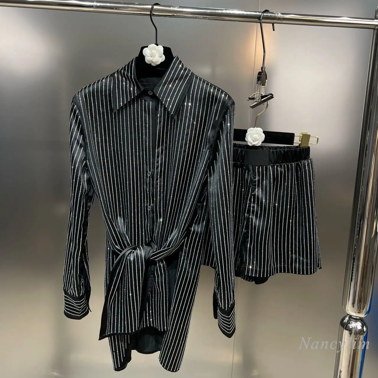 

Fashion Satin Shorts Sets for Women 2022 Fall Lapels Long Sleeve Shiny Rhinestone Loose Shirt + Shorts Ladies Two Piece Suit