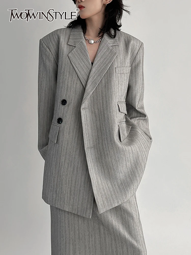

Женский однотонный Блейзер TWOTWINSTYLE, минималистичный однобортный Блейзер составного кроя с английским воротником и длинными рукавами