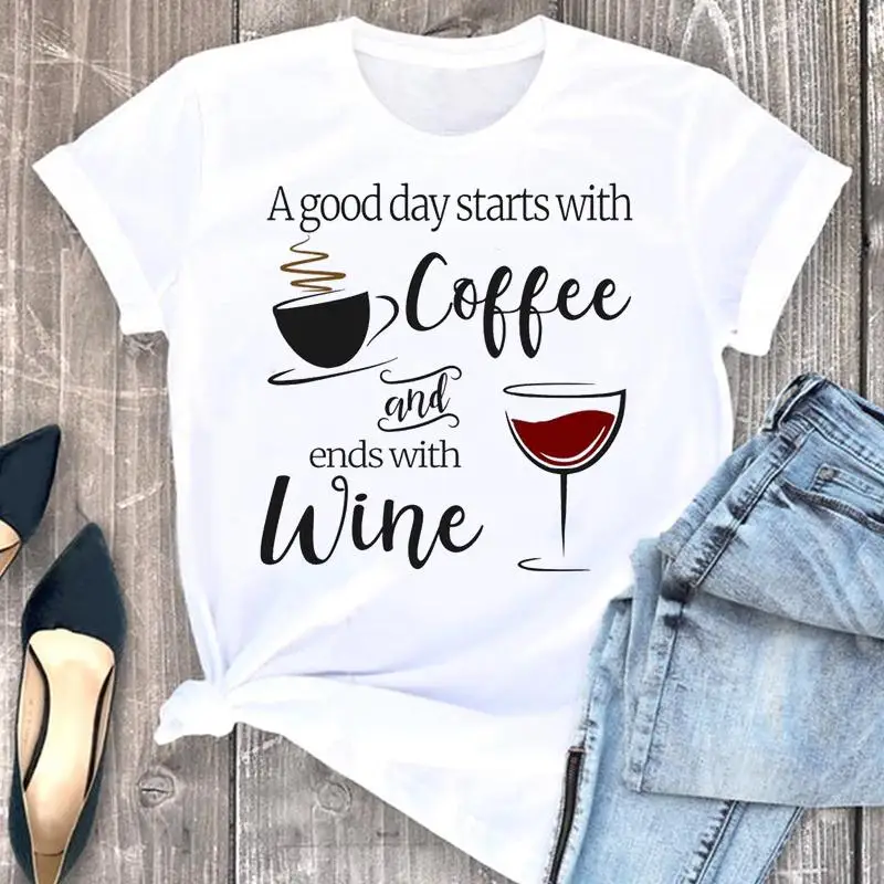 

Женская одежда кофейный винный тренд 90-х футболка с коротким рукавом с принтом женский топ мультяшная одежда модная футболка с графическим ...