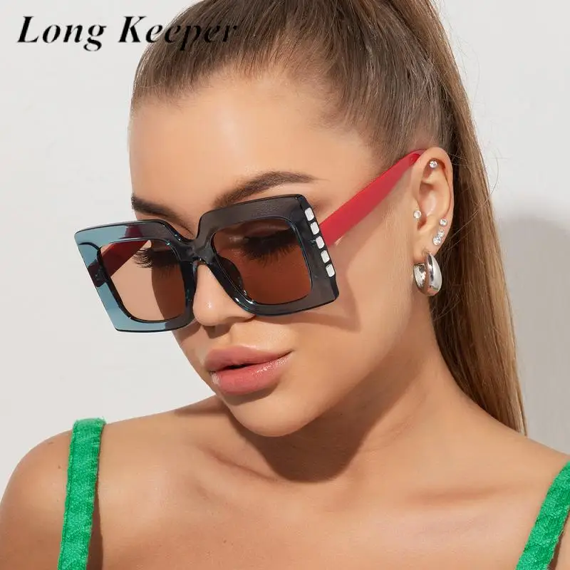 

Square Oversized Sunglasses Woman Fashion Rhinestones Black Gradient Sun Glasses Female Outdoor Shade Driver Retro Oculos De Sol