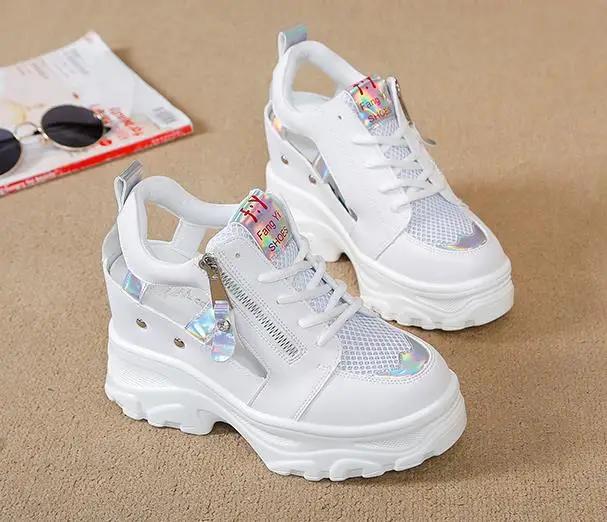 Женские сетчатые кроссовки на высокой платформе белые дышащие сандалии танкетке