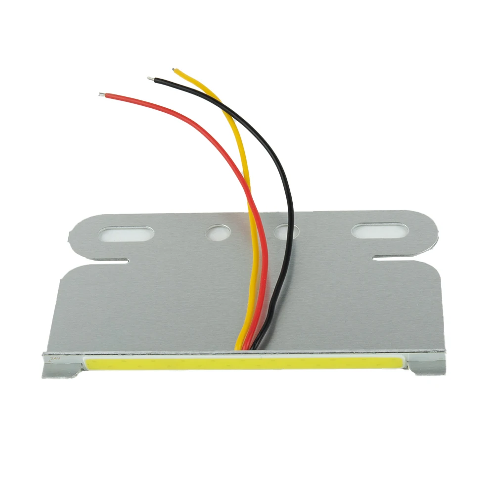 Универсальный поворотный фонарь для грузовиков 24 В идеально подходящий грузовых