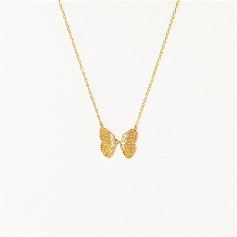 

2022 New Fashion Women Ins Temperament Zircon Butterfly Pendant Pearl Necklace Women Sexy Party Cute Butterfly Pendant Necklace