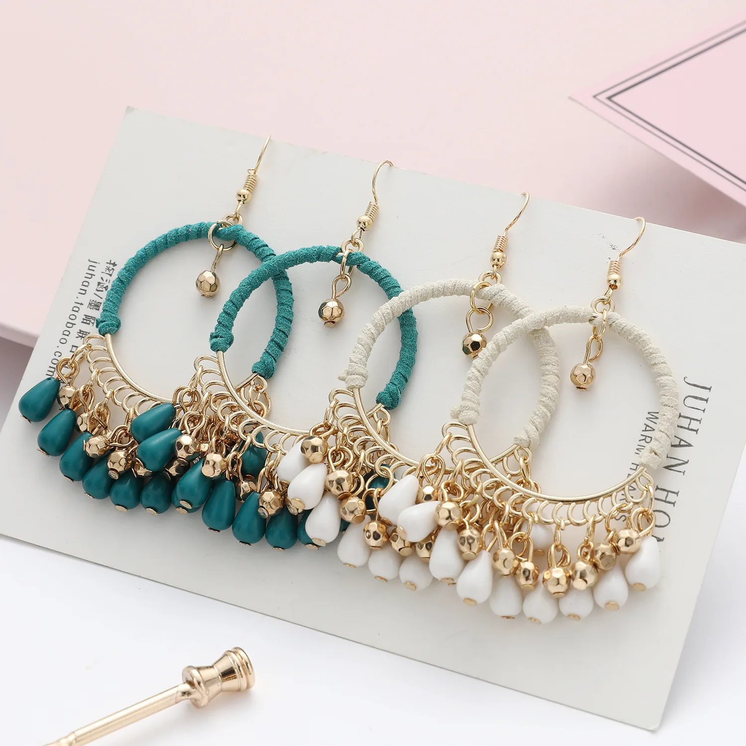 

Bohemian Round Drop Tassel Earrings Jewelry Ethnic Feather Hand Woven Hollow Geometric Statement Earrings for Women Girls Aretes