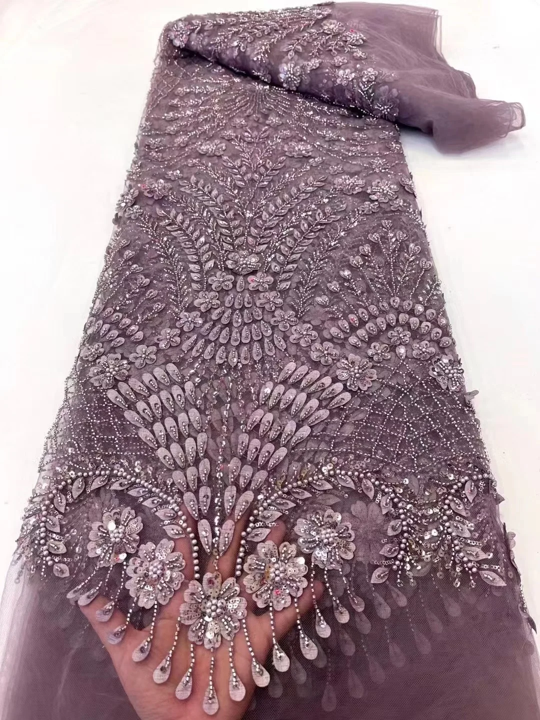

5 Yards Luxury Handmade Bead Lace Fabric Sequin Embroidery Fabric Fashion French Tulle Mesh Lace Fabric for Wedding Dress