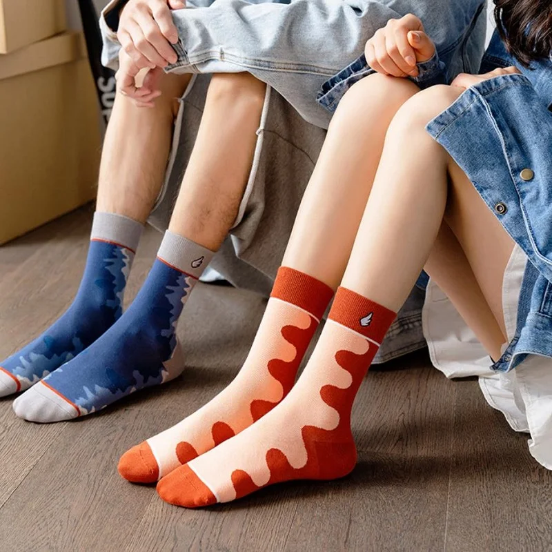 New Couples Outdoor Casual Trend Socks Creative Fashion Simple Abstract Art Hip Hop Street Style Socks Sports Long Tube Socks