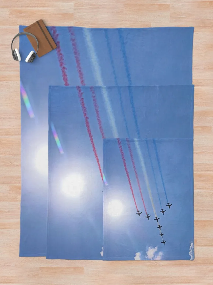 r2887/ Finition 2021 - 16 la Légendaire Patrouille de France le Vigeant 86 fz 2000 (c)(h) Olavia-Olao Okai Плед