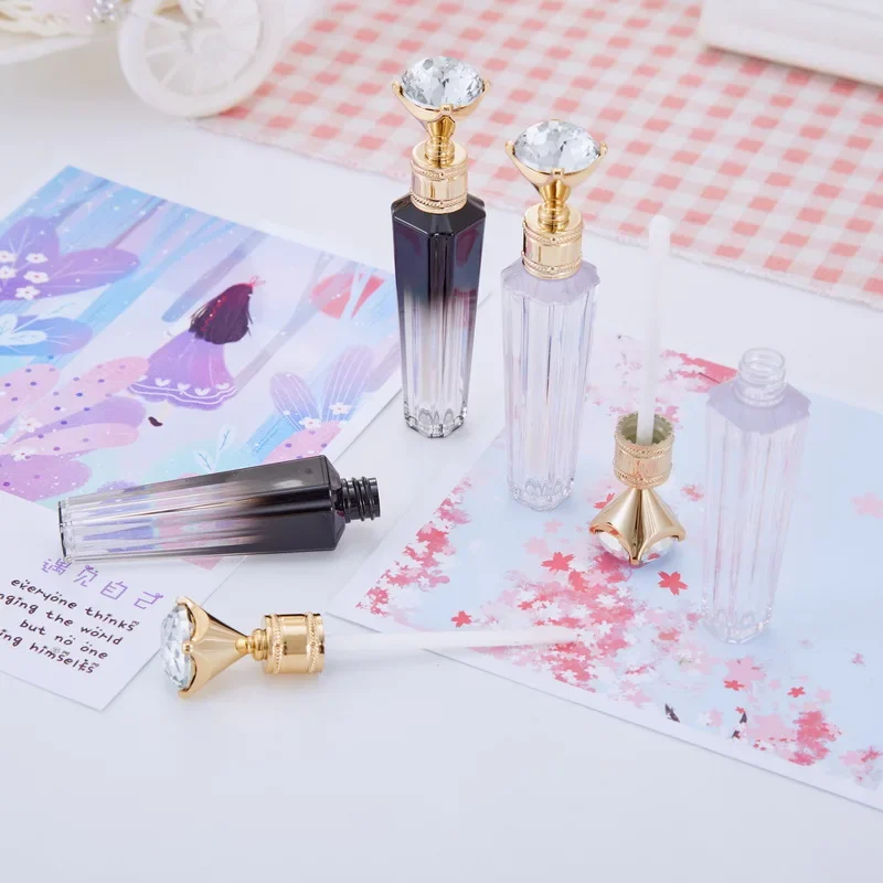 Красочный алмазный колпачок пустой прозрачный тюбик для блеска губ с палочкой