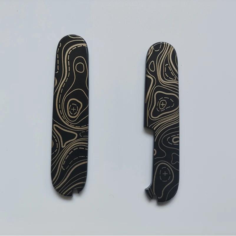 

Накладки для рукоятки ножа Victorinox 91 мм из титана с топографическим рисунком