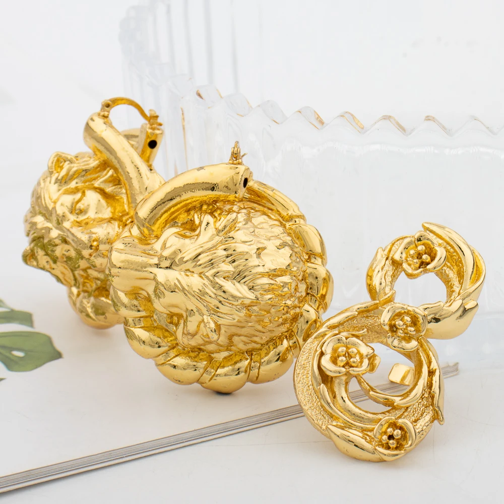 

Dubai Trendy Fashion Women Hoop Earrings Set Rings African Bride Jewelry Wedding 18K Gold Color Copper Jewelry Sets Party Gifts