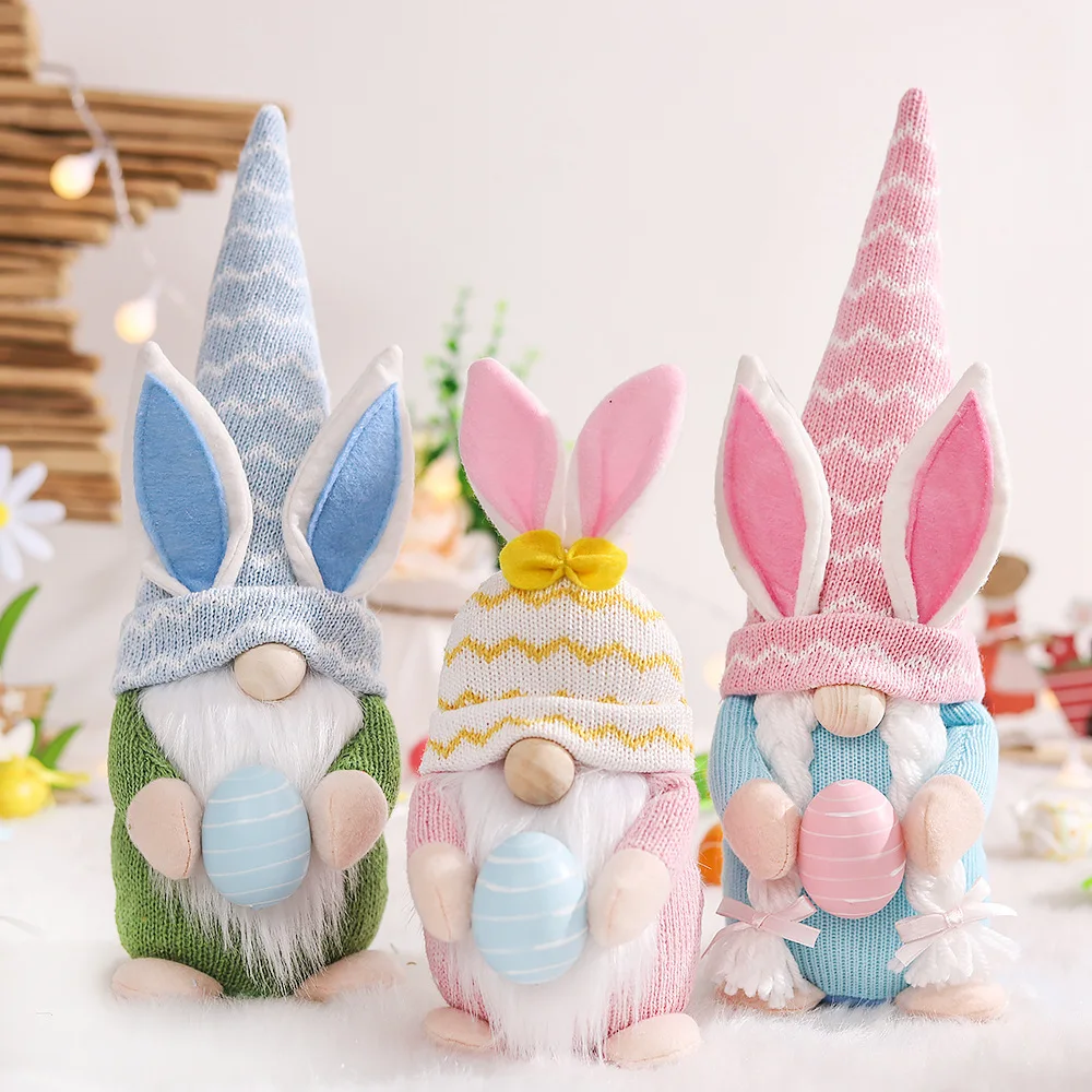 

Easter Scene Decoration Props Dwarf Doll Ornament, Knitted Cloth, Egg-hugging Forester Rabbit Doll