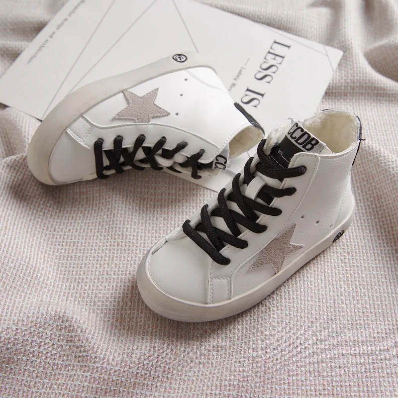Детские кроссовки 2022 модные новые спортивные для мальчиков со звездами удобные