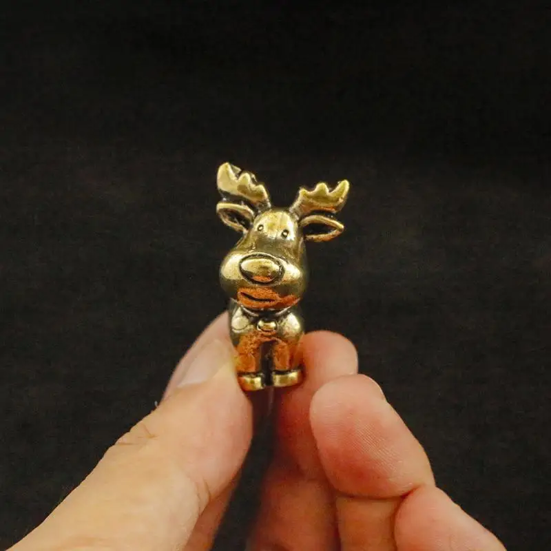 

Латунная статуя лягушки