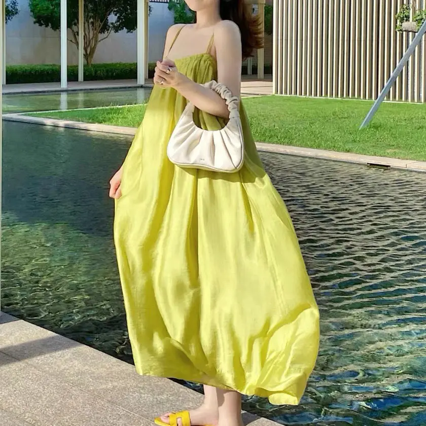 

VANOVICH 2022 Summer New French Beach Style Pleated Thin Spaghetti Strap Dress Slim Slash Neck Oversized Ankle-Length Dress