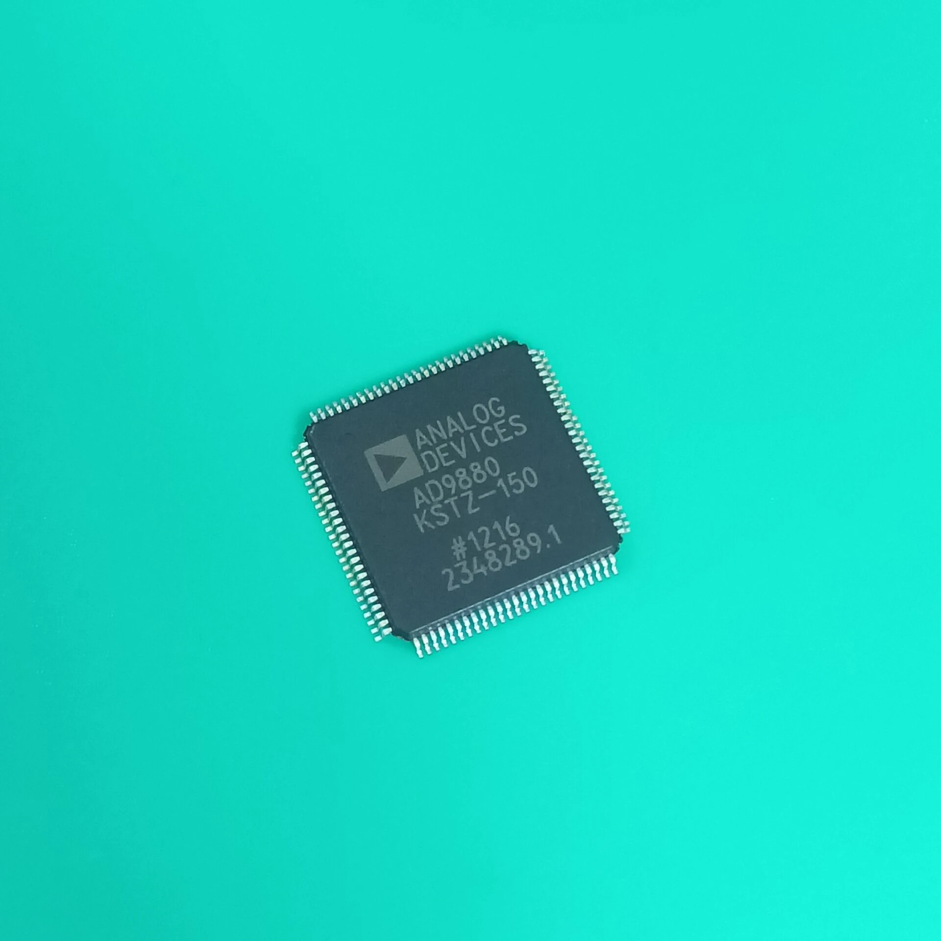 AD9880KSTZ-150 AD9880KSTZ LQFP100 IC интерфейс-HDMI-Совместимость 150 МГц 100LQFP KSTZ-150 AD9880KSTZ150 AD9880KST-150