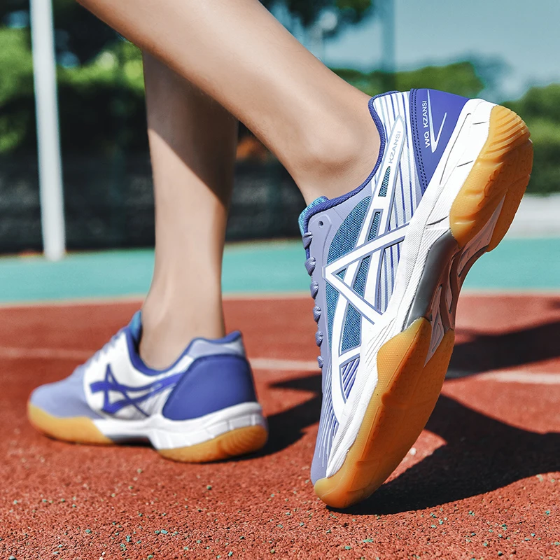 2023 New Brand Mens Badminton Shoes Spring Lightweight Volleyball Sneakers Men Lace Up Breathable Badminton Trainers Sneakers