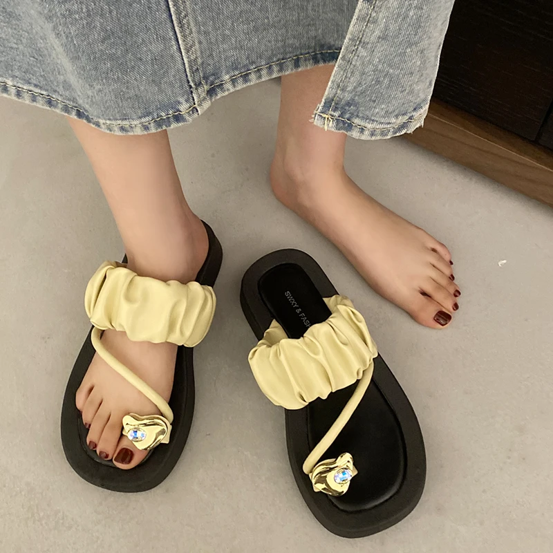 Flats Platform Fashion Shoes Crystal Clip-toe Slippers Women Flip-flops 2023 Casual Slides New Trend Summer Sandals Lady Zapatos