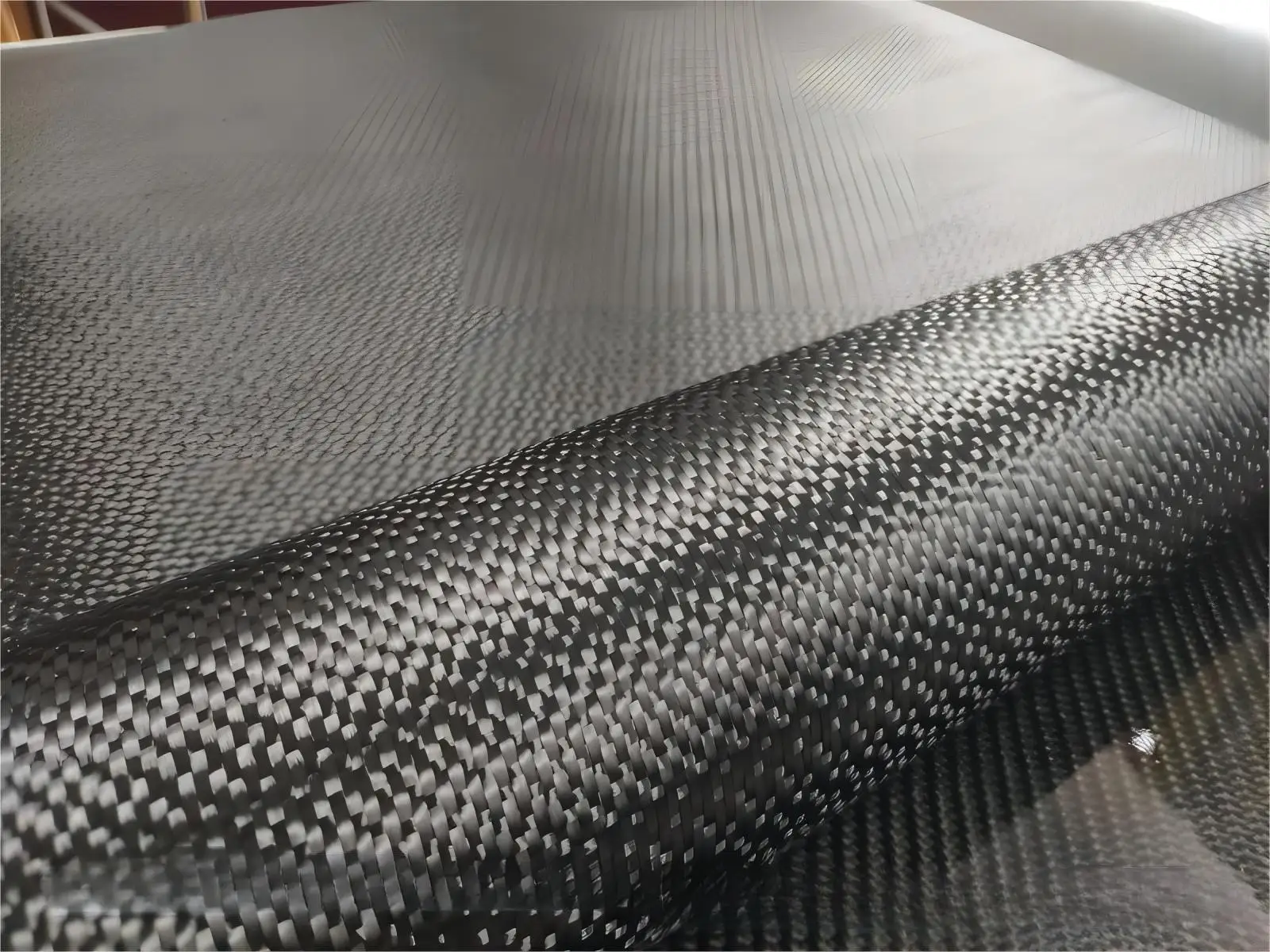 Ткань из углеродного волокна с пятью атласными узорами 3K280G для гоночного шлема
