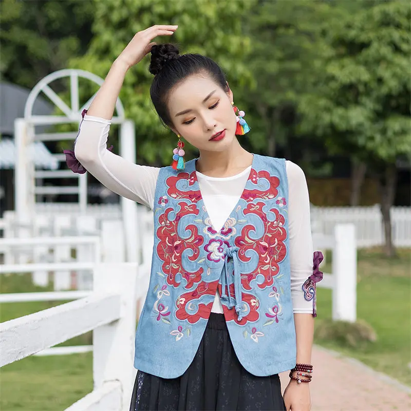 Женский джинсовый жилет с V-образным вырезом без рукавов