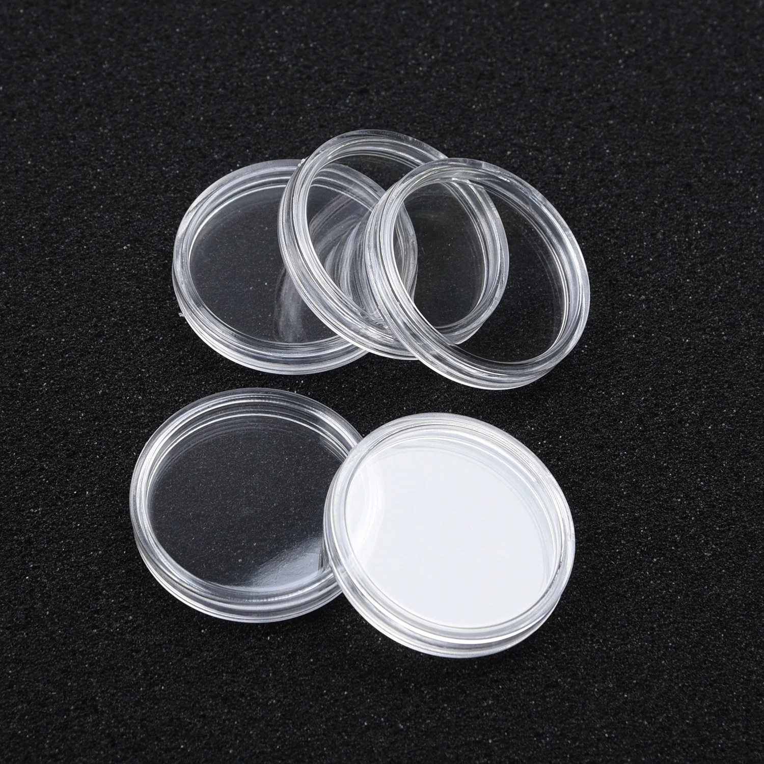 Пластиковый футляр для хранения монет