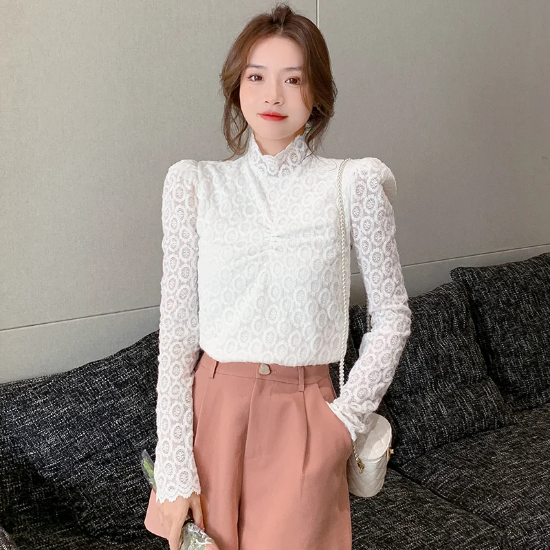 

Женская винтажная кружевная блузка с рукавами-фонариками и высоким воротником