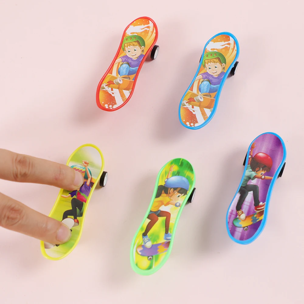 10Pcs Funny Extreme Sport Fingerboard Mini Skateboard Kids Party Favors Children Boy Girl Gifts Pinata Filler Boys Goody Bag