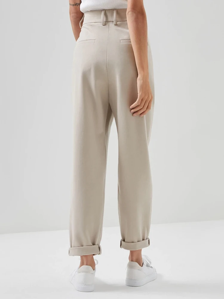 Рисунок 3 - Повседневные женские брюки бежевые