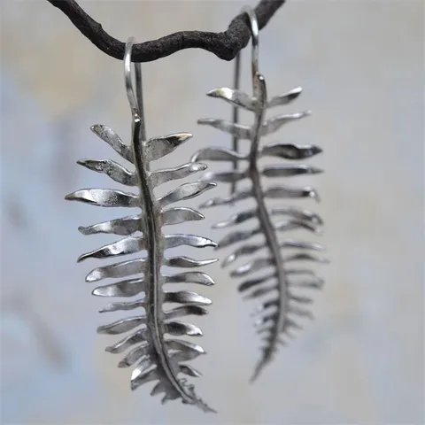 Серебряные подвесные серьги NovoPublic