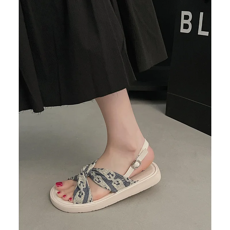 

Fairy wind flat sandals women's 2023 new ins summer dress Joker gladiator sandals