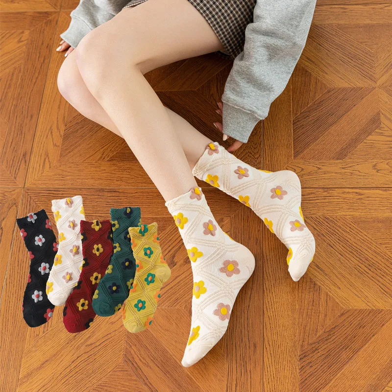 

Harajuku Retro Embroidery Woman Socks Japanese Kawaii Cute Socks Ethnic Lolita Flower Crew Socks Christmas Gift Fashion New