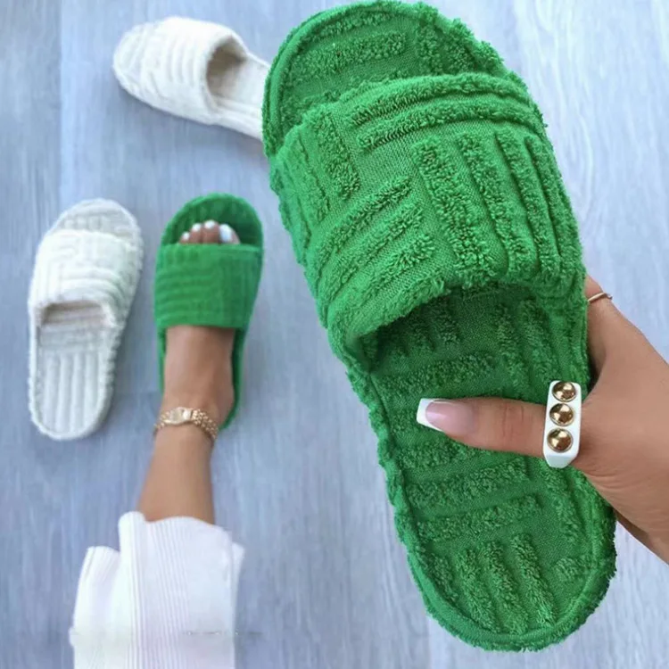 

2022 women new Luxury one-word thick-soled warm furry women's shoes embossed cotton drag outdoor all-match casual slippers