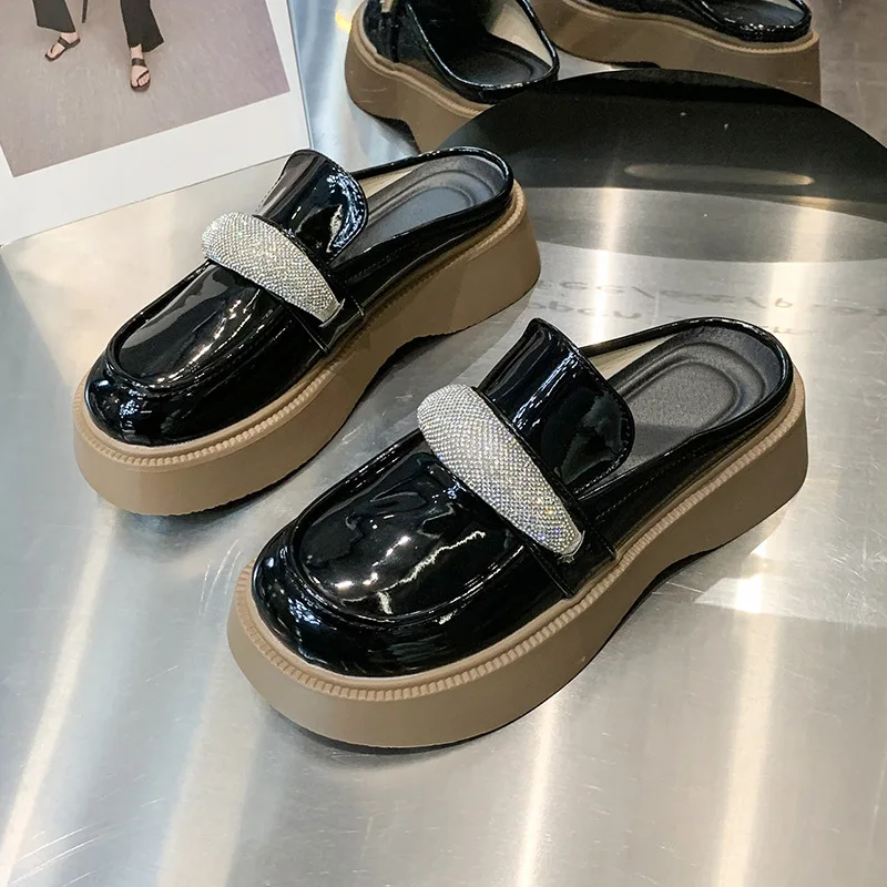 Flat Shoes Female Glitter Slides Ladies' Slippers Cover Toe Slipers Women Platform Med Jelly Summer 2022 Crystal Retro PU