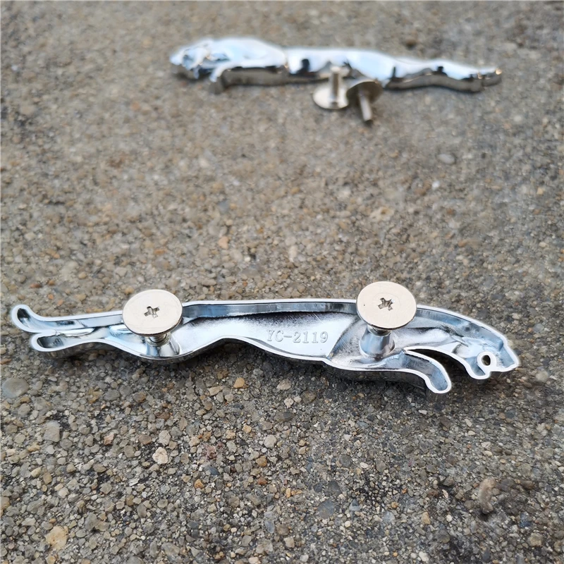 Автомобильные напольные коврики, украшение, автомобильная эмблема с винтами, автомобильный логотип для Jaguar XF XJ-S X-Type XE S-Type XJ-6 F-Type XK8 XK XKR XFR