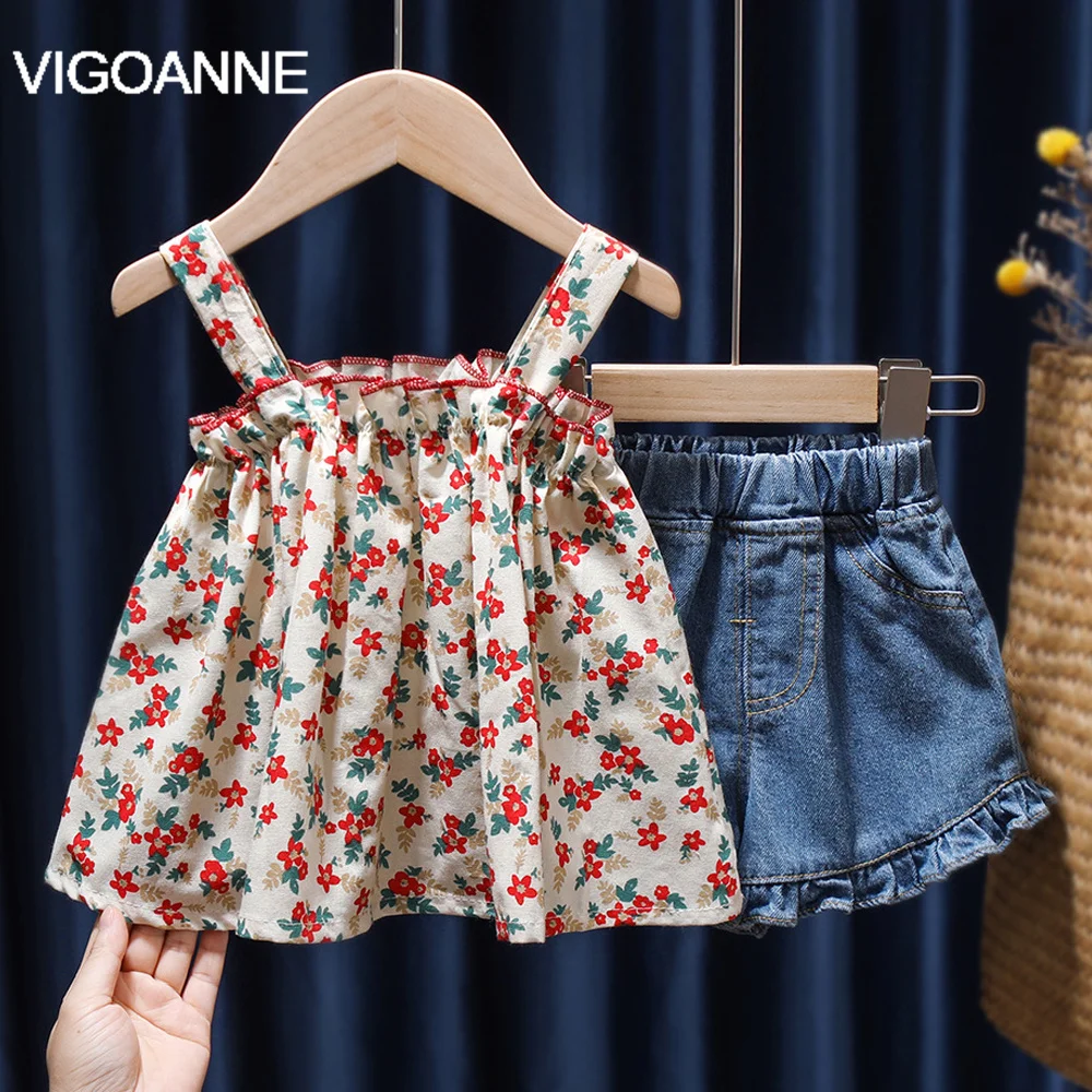 

VigoAnne 2022 Girl Summer Set Flower Slip Top Verge Square Collar Tops + Korean Denim Shorts 2pcs Children Clothes 2-6 Years