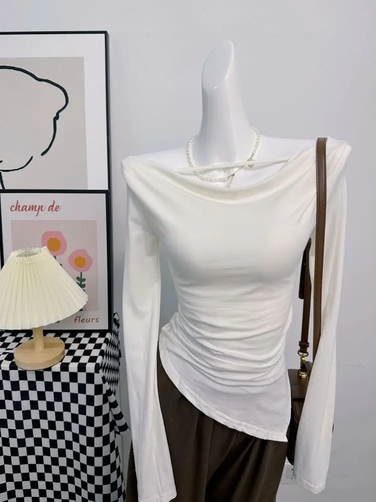 Осенняя футболка с длинным рукавом Pure Desire 2023 приталенный черный топ открытым