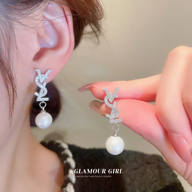 

Luxury Zircon Pearl Drop Earrings For Women Girl Elegant Personality Shiny VSL Letter Earring Fashion Jewelry Wholesale