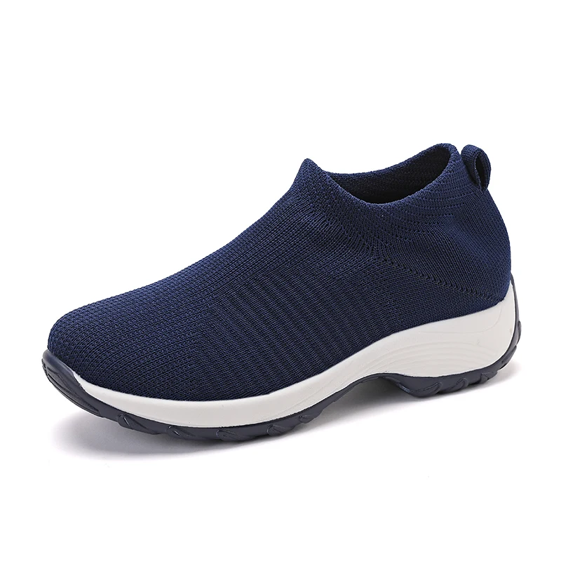 New Weave Slip on Women's Vulcanize Shoes Comfortable Mesh Soft Platforms Women Sneakers Outdoor Walking Light Women Flat Shoes