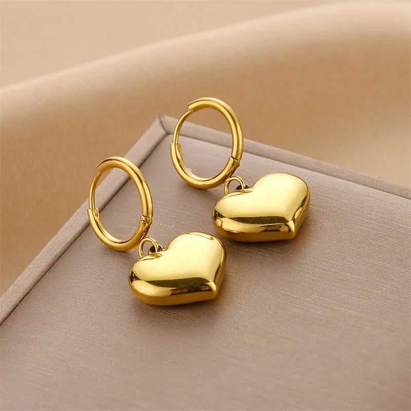 

Titanium Steel Love Earrings Three-Dimensional Heart-Shaped Earrings Retro Fashion Ear Buckle Ear Stud Jewelry Gift Dropshipping