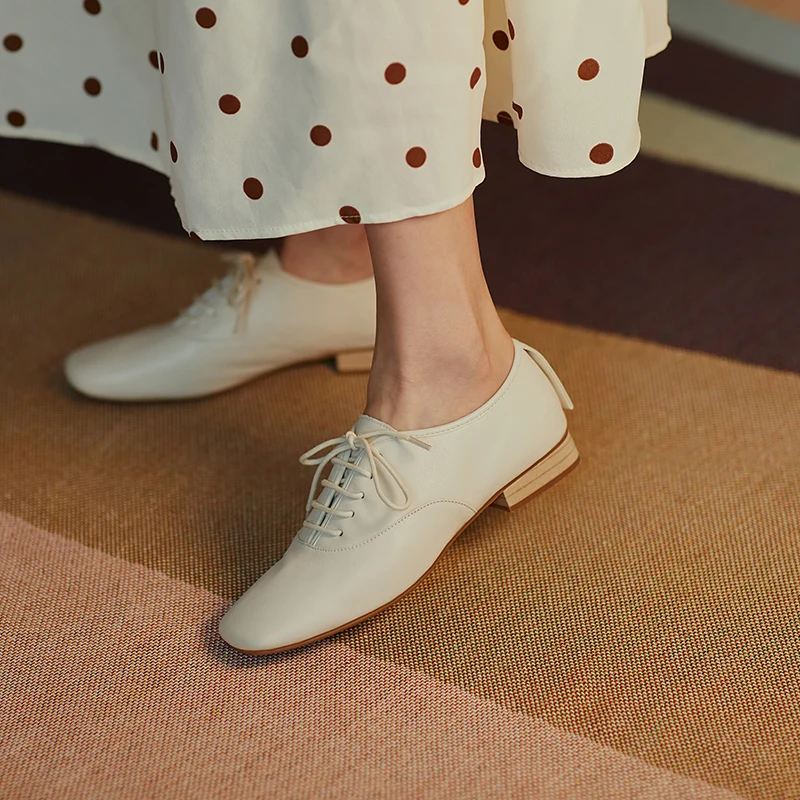 Women's shoes of spring and autumn cowhide simple square head cross binding low heel cow tendon soles women's shoes