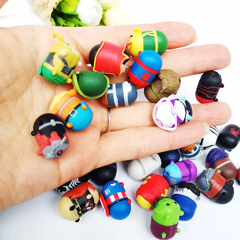 

100pcs 2cm some repeat Cartoon anime TUM action figure doll soft rubber kids collection capsule ball doll