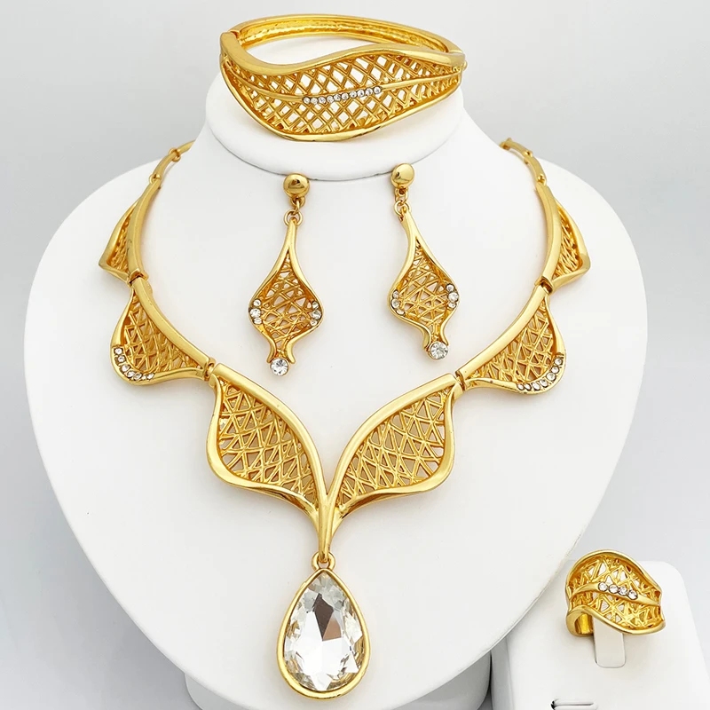 

Dubai Gold Color Jewelry Set For Women Artificial Large Crystal Necklace Earring Ring Set Beautiful Wedding Party Gift